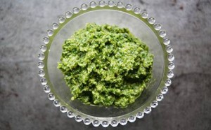 walnut and parsley pesto